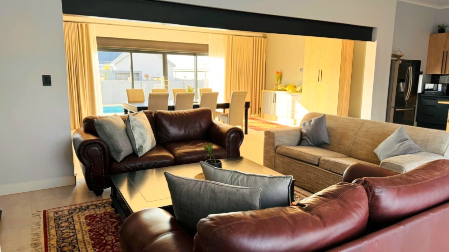 3 Bedroom Property for Sale in Somerton Estate Free State